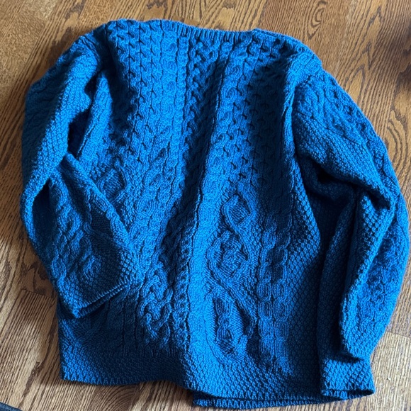 Aran Crafts Women’s Cardigan - Picture 4 of 4